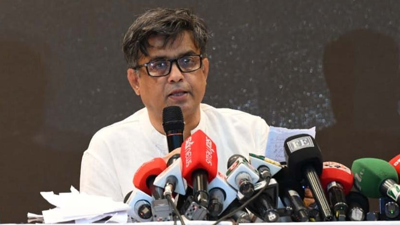 মালয়েশিয়ার স্থানীয় শ্রমিকদের মতো সুবিধা পাবেন বাংলাদেশিরা : প্রেস সচিব