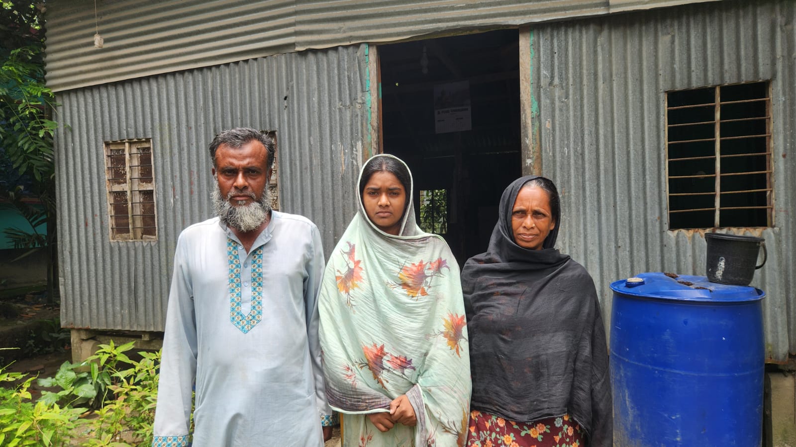নানা প্রতিকূলতা পেরিয়ে আমেনার জিপিএ ৫ অর্জন