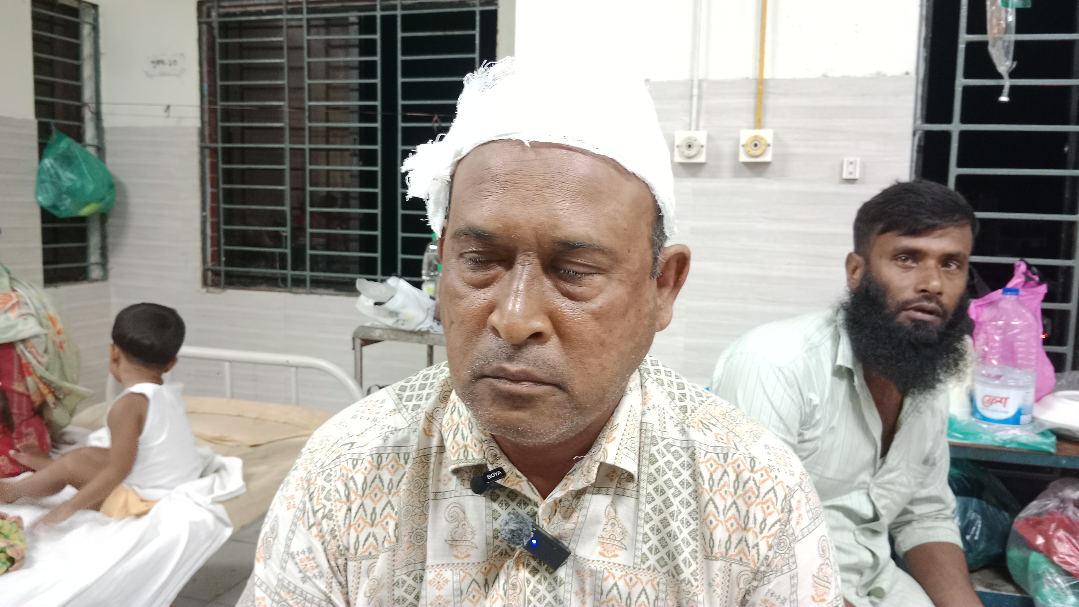 কুতুবপুরে সাদ্দাম মোড়লের বসতবাড়িতে আওয়ামী লীগ নেতা ও চেয়ারম্যান আতিক মাদবরের নেতৃত্বে হামলা-ভাঙচুর,লুটপাটের অভিযোগ